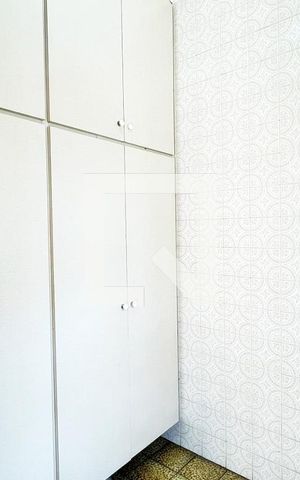 Casa à venda com 181m², 3 quartos e 4 vagas Casa à venda com 181m², 3 quartos e 4 vagasDespensa