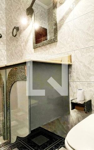 Casa à venda com 181m², 3 quartos e 4 vagas Casa à venda com 181m², 3 quartos e 4 vagasBanheiro