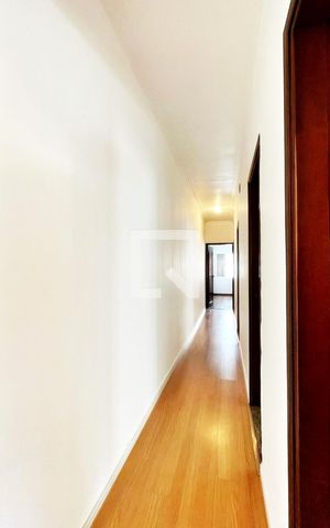 Casa à venda com 181m², 3 quartos e 4 vagas Casa à venda com 181m², 3 quartos e 4 vagasCorredor dos Dormitórios