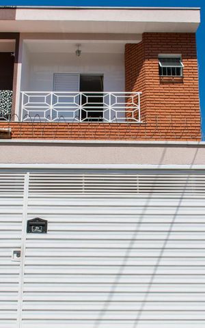 Casa à venda com 173m², 3 quartos e 2 vagasFachada