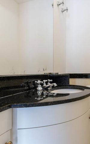 Apartamento para alugar com 80m², 3 quartos e 2 vagas Apartamento para alugar com 80m², 3 quartos e 2 vagasLavabo