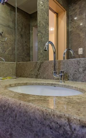 Apartamento à venda com 400m², 4 quartos e 5 vagasTorneira Banheiro Quarto 3 Suíte