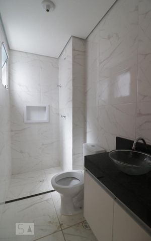 Apartamento para alugar com 39m², 2 quartos e sem vaga Apartamento para alugar com 39m², 2 quartos e sem vagaBanheiro Social