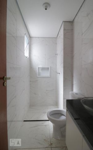 Apartamento para alugar com 39m², 2 quartos e sem vaga Apartamento para alugar com 39m², 2 quartos e sem vagaBanheiro Social