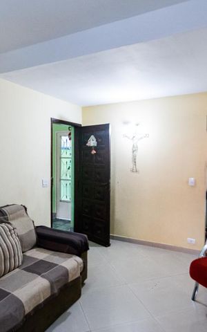 Casa à venda com 150m², 3 quartos e 2 vagas Casa à venda com 150m², 3 quartos e 2 vagasSala