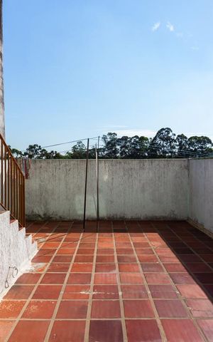 Casa à venda com 150m², 3 quartos e 2 vagas Casa à venda com 150m², 3 quartos e 2 vagasQuintal