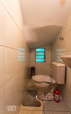 Casa à venda com 150m², 3 quartos e 2 vagas Casa à venda com 150m², 3 quartos e 2 vagasLavabo