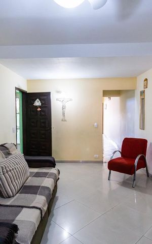 Casa à venda com 150m², 3 quartos e 2 vagas Casa à venda com 150m², 3 quartos e 2 vagasSala