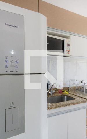 Apartamento para alugar com 57m², 2 quartos e 1 vaga Apartamento para alugar com 57m², 2 quartos e 1 vagaCozinha e Área de Serviço