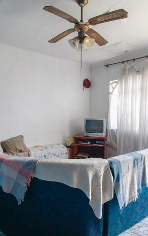 Casa à venda com 280m², 3 quartos e 4 vagas Casa à venda com 280m², 3 quartos e 4 vagasSala
