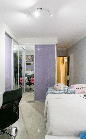 Casa à venda com 298m², 3 quartos e 8 vagasSuíte 3