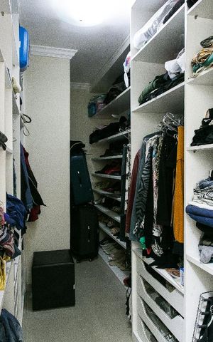 Casa à venda com 298m², 3 quartos e 8 vagasCloset da Suíte 1