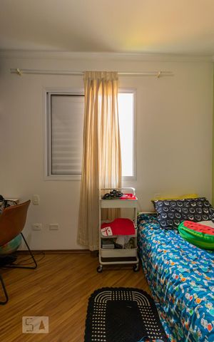 Casa para alugar com 140m², 3 quartos e 3 vagas Casa para alugar com 140m², 3 quartos e 3 vagasQuarto 2