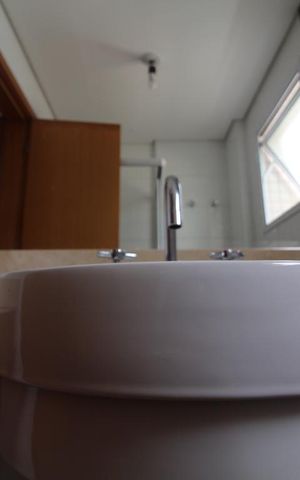 Apartamento à venda com 175m², 4 quartos e 2 vagasBanheiro suite 1