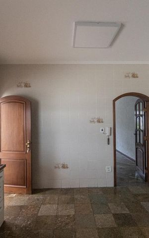 Casa para alugar com 280m², 3 quartos e sem vaga Casa para alugar com 280m², 3 quartos e sem vagaCozinha