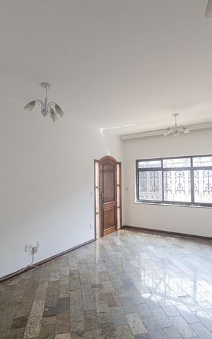 Casa para alugar com 280m², 3 quartos e sem vaga Casa para alugar com 280m², 3 quartos e sem vagaSala
