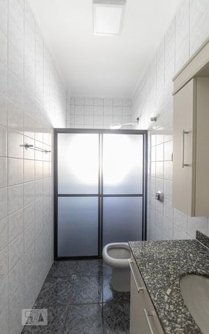 Casa para alugar com 280m², 3 quartos e sem vaga Casa para alugar com 280m², 3 quartos e sem vagaBanheiro Quarto 3
