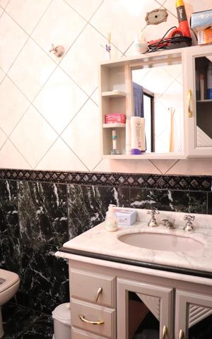 Apartamento à venda com 370m², 3 quartos e 4 vagasBanheiro 2