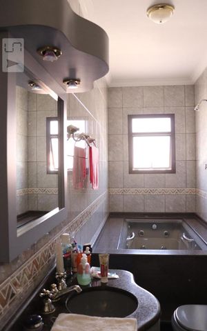 Apartamento à venda com 370m², 3 quartos e 4 vagasBanheiro da Suíte
