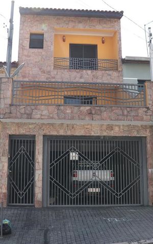 Apartamento à venda com 370m², 3 quartos e 4 vagasFachada
