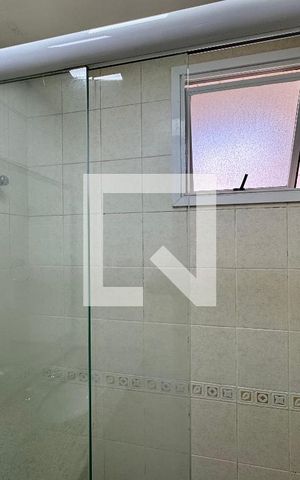 Apartamento à venda com 204m², 3 quartos e 3 vagas Apartamento à venda com 204m², 3 quartos e 3 vagasBanheiro Social