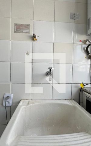 Apartamento à venda com 204m², 3 quartos e 3 vagas Apartamento à venda com 204m², 3 quartos e 3 vagasCozinha e Área de Serviço