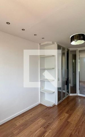 Apartamento à venda com 204m², 3 quartos e 3 vagas Apartamento à venda com 204m², 3 quartos e 3 vagasSuíte