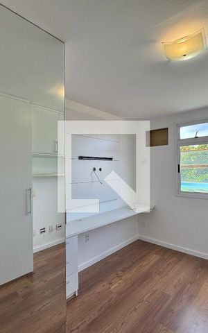 Apartamento à venda com 204m², 3 quartos e 3 vagas Apartamento à venda com 204m², 3 quartos e 3 vagasQuarto 1