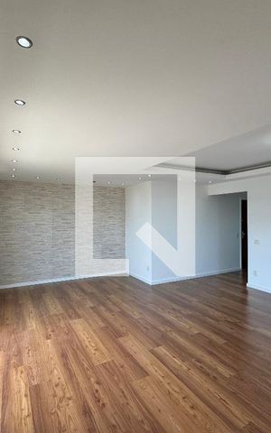 Apartamento à venda com 204m², 3 quartos e 3 vagas Apartamento à venda com 204m², 3 quartos e 3 vagasSala