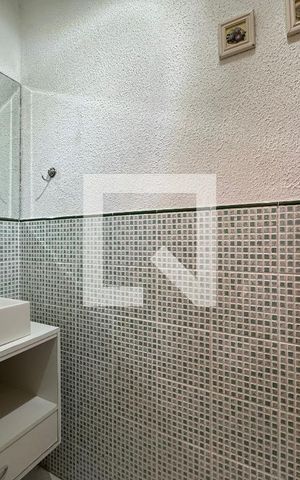 Apartamento à venda com 204m², 3 quartos e 3 vagas Apartamento à venda com 204m², 3 quartos e 3 vagasLavabo