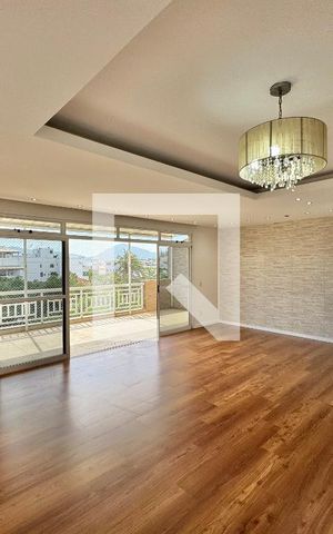 Apartamento à venda com 204m², 3 quartos e 3 vagas Apartamento à venda com 204m², 3 quartos e 3 vagasSala