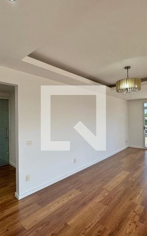 Apartamento à venda com 204m², 3 quartos e 3 vagas Apartamento à venda com 204m², 3 quartos e 3 vagasSala