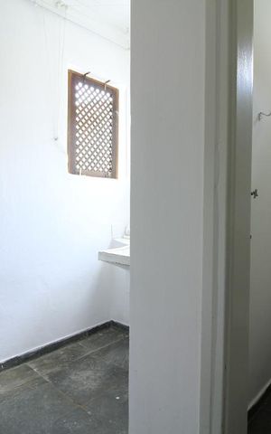 Casa à venda com 200m², 3 quartos e 5 vagasÁrea de Serviço / Banheiro de Serviço