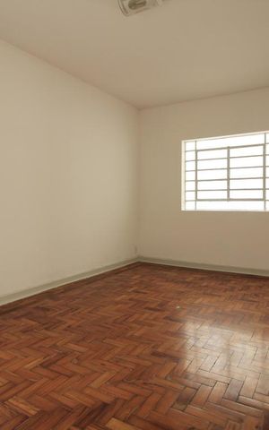Casa à venda com 200m², 3 quartos e 5 vagasSala