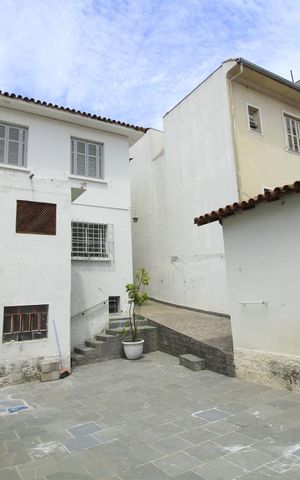 Casa à venda com 200m², 3 quartos e 5 vagasÁrea Externa