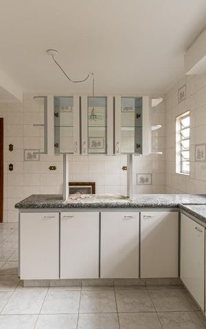 Casa à venda com 150m², 2 quartos e sem vaga Casa à venda com 150m², 2 quartos e sem vagaCozinha