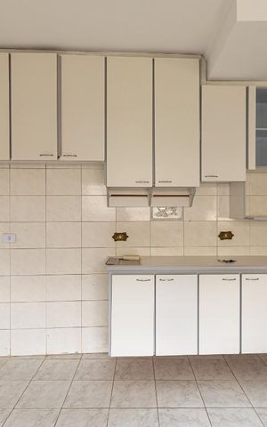 Casa à venda com 150m², 2 quartos e sem vaga Casa à venda com 150m², 2 quartos e sem vagaCozinha
