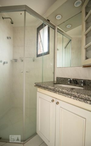 Apartamento à venda com 160m², 4 quartos e 3 vagasBanheiro Quarto 3