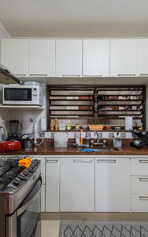 Casa à venda com 200m², 3 quartos e 3 vagasCozinha