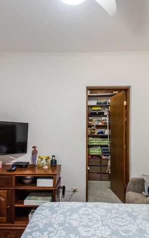 Casa à venda com 200m², 3 quartos e 3 vagasQuarto 3 Suíte