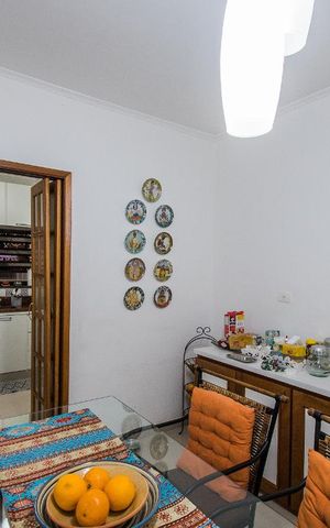 Casa à venda com 200m², 3 quartos e 3 vagasCopa