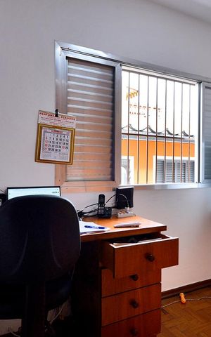 Casa à venda com 220m², 3 quartos e 2 vagasQuarto