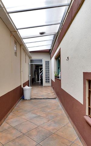 Casa à venda com 220m², 3 quartos e 2 vagasÁrea Externa