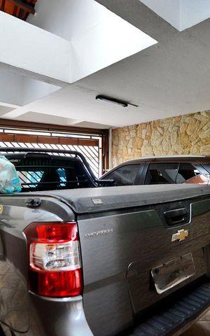 Casa à venda com 220m², 3 quartos e 2 vagasGaragem