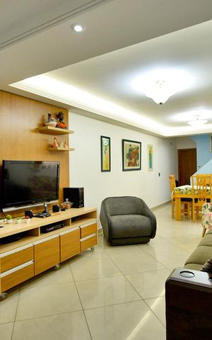 Casa à venda com 220m², 3 quartos e 2 vagasSala