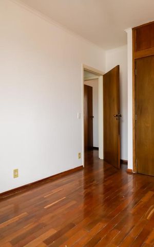 Apartamento à venda com 60m², 2 quartos e 1 vagaQuarto 02