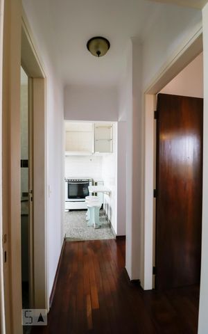 Apartamento à venda com 60m², 2 quartos e 1 vagaCorredor