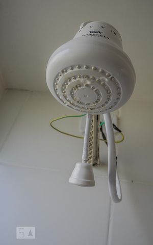 Apartamento à venda com 40m², 2 quartos e 1 vaga Apartamento à venda com 40m², 2 quartos e 1 vagaDetalhe do Banheiro