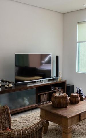 Casa à venda com 250m², 3 quartos e 2 vagas Casa à venda com 250m², 3 quartos e 2 vagasSala
