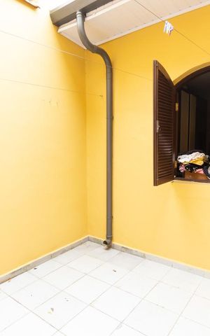 Casa à venda com 150m², 3 quartos e 2 vagas Casa à venda com 150m², 3 quartos e 2 vagasLavanderia